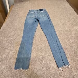 Skinny Frayed  Distressed curve love Abercrombie & Fitch The Skinny sz 26 / 2L